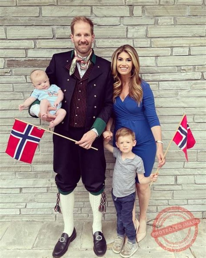 Amanda Hara: Wiki, Bio, Age, Net Worth, Husband, WVLT, Parents