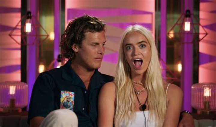 Elys Hutchinson(Too Hot to Handle): Wiki, Bio, Age, BF, Net Worth