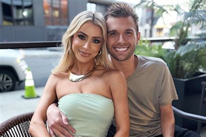 Is Chase Elliott In A Relationship?