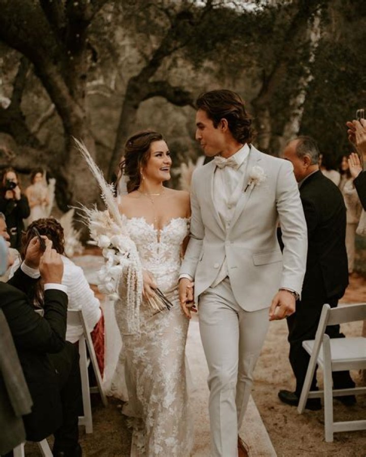 Is Wilson Cruz Married?