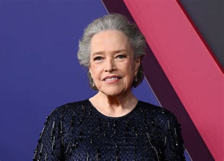 Kathy Bates Biography, Age, Height, Husband, Net Worth, Family