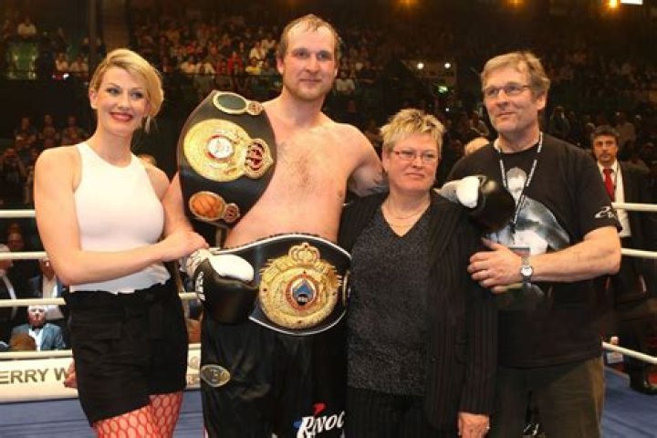 Robert Helenius Biography, Age, Height, Wife, Net Worth, Family