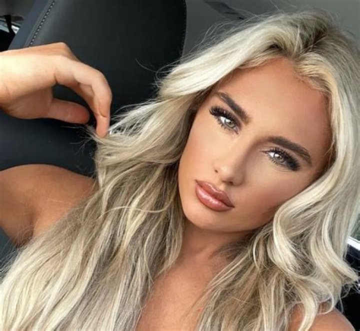 Tiffany Stratton: Wiki, Bio, Age, Net Worth, Family, Boyfriends, Nationality