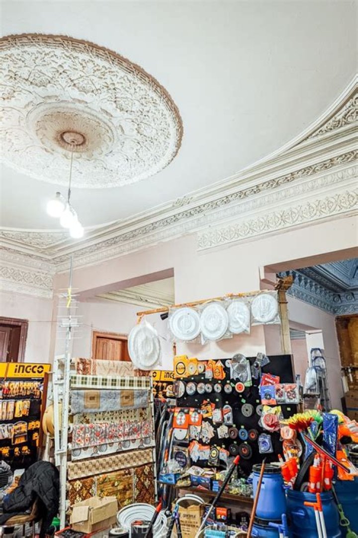 Unveiling The Hidden Gems Of Urban Alleys: Discover Los Callejon Fotos