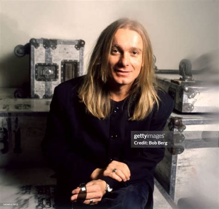 Unveiling The Supportive Force Behind Robin Zander: Karen Zander Explored
