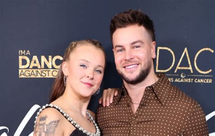 Who is JoJo Siwa’s New Girlfriend Katie Mills Wiki, Age & Facts